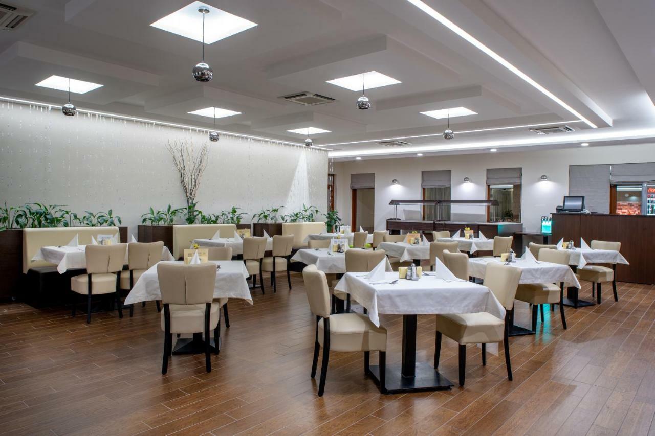 Doresz Wellness Panzio Bed & Breakfast Ujhartyan Exterior photo